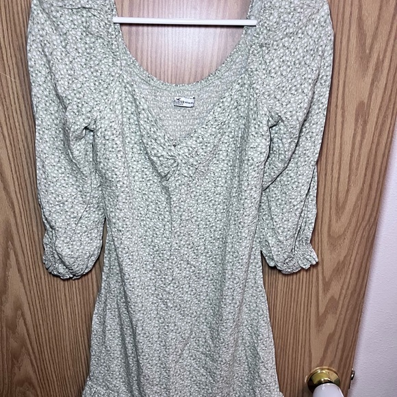 Hollister Sage Green Floral Long-Sleeve Scoop Dress - Picture 2 of 7
